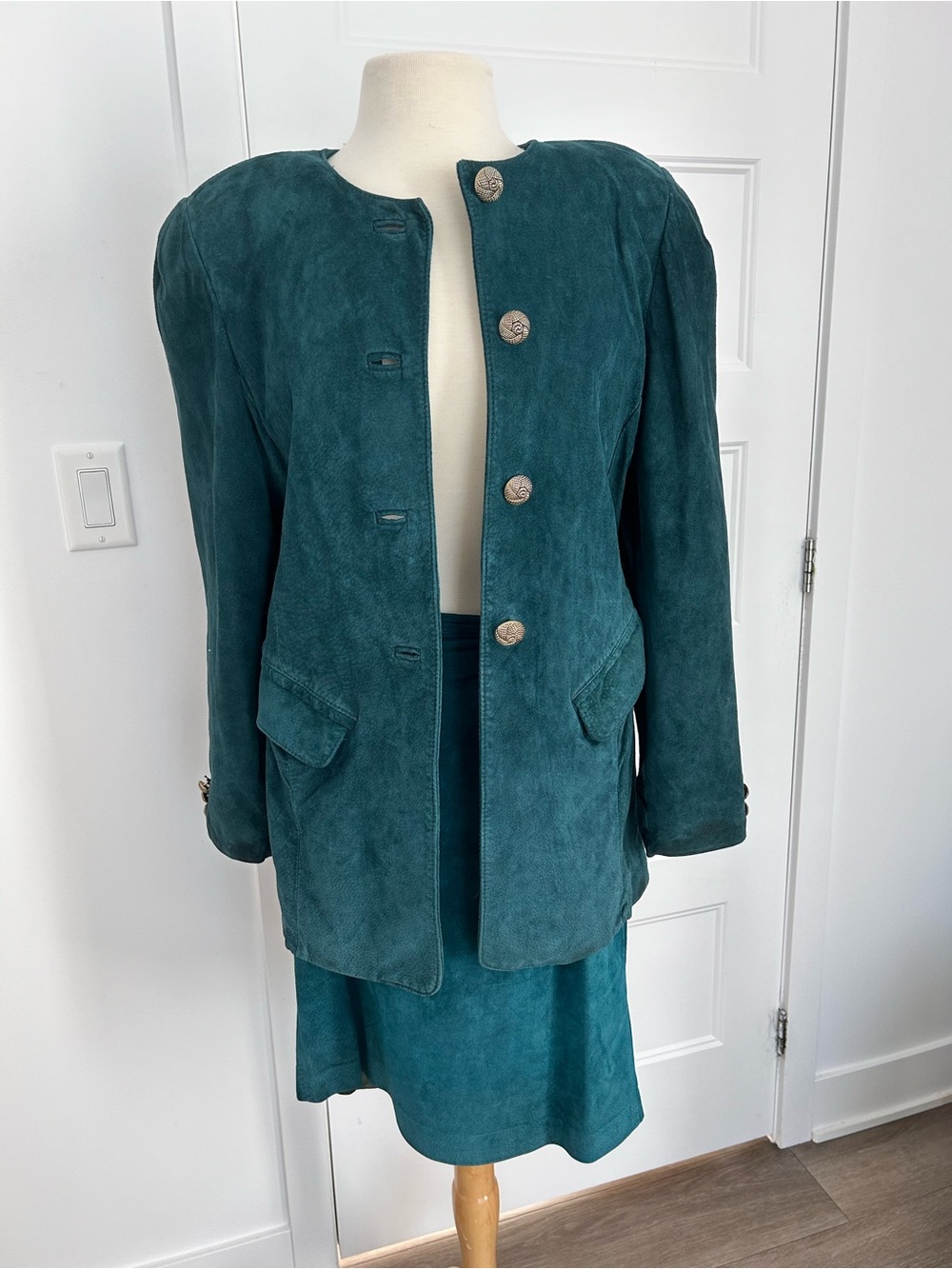 Vintage 80s The Leather Ranch Teal Suede 2-Piece Skirt Suit Set - Size 4